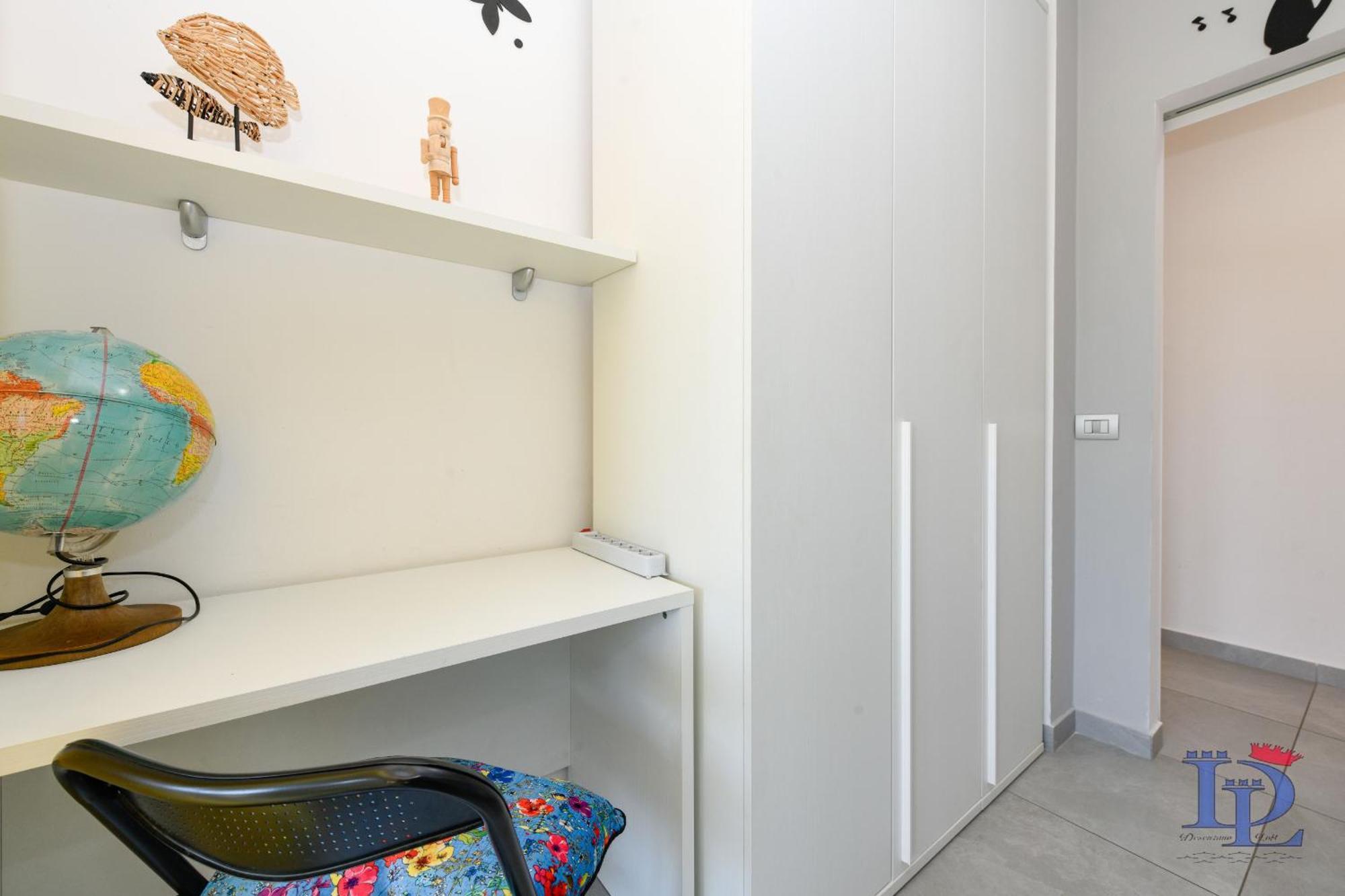 Desenzanoloft Official Partner Marriott Homes & Peschiera Fantasy Apartment's Peschiera del Garda