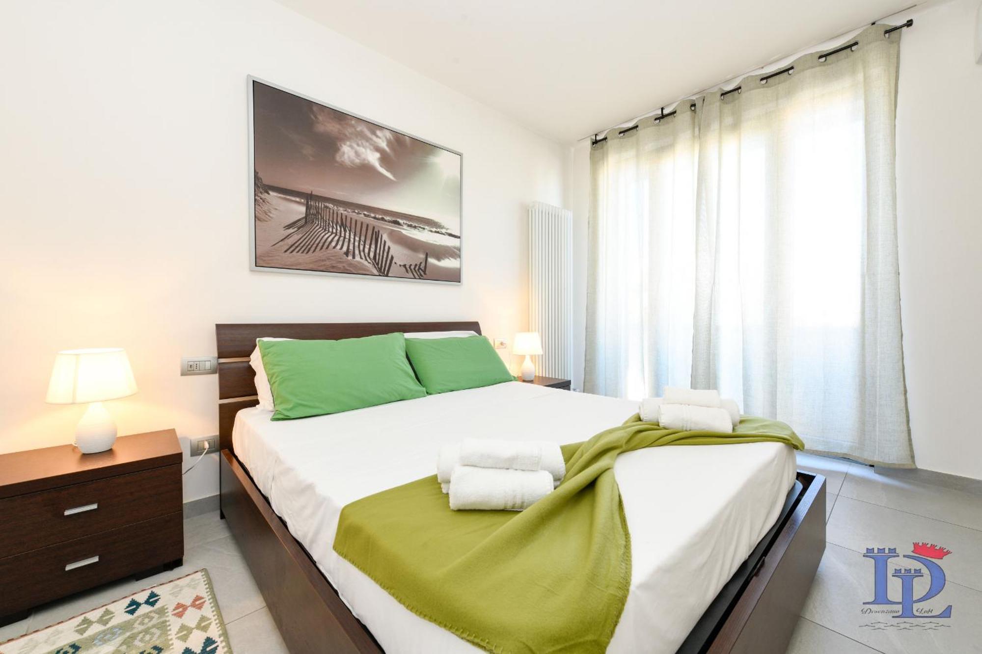 Desenzanoloft Official Partner Marriott Homes & Peschiera Fantasy Apartment's Apartment