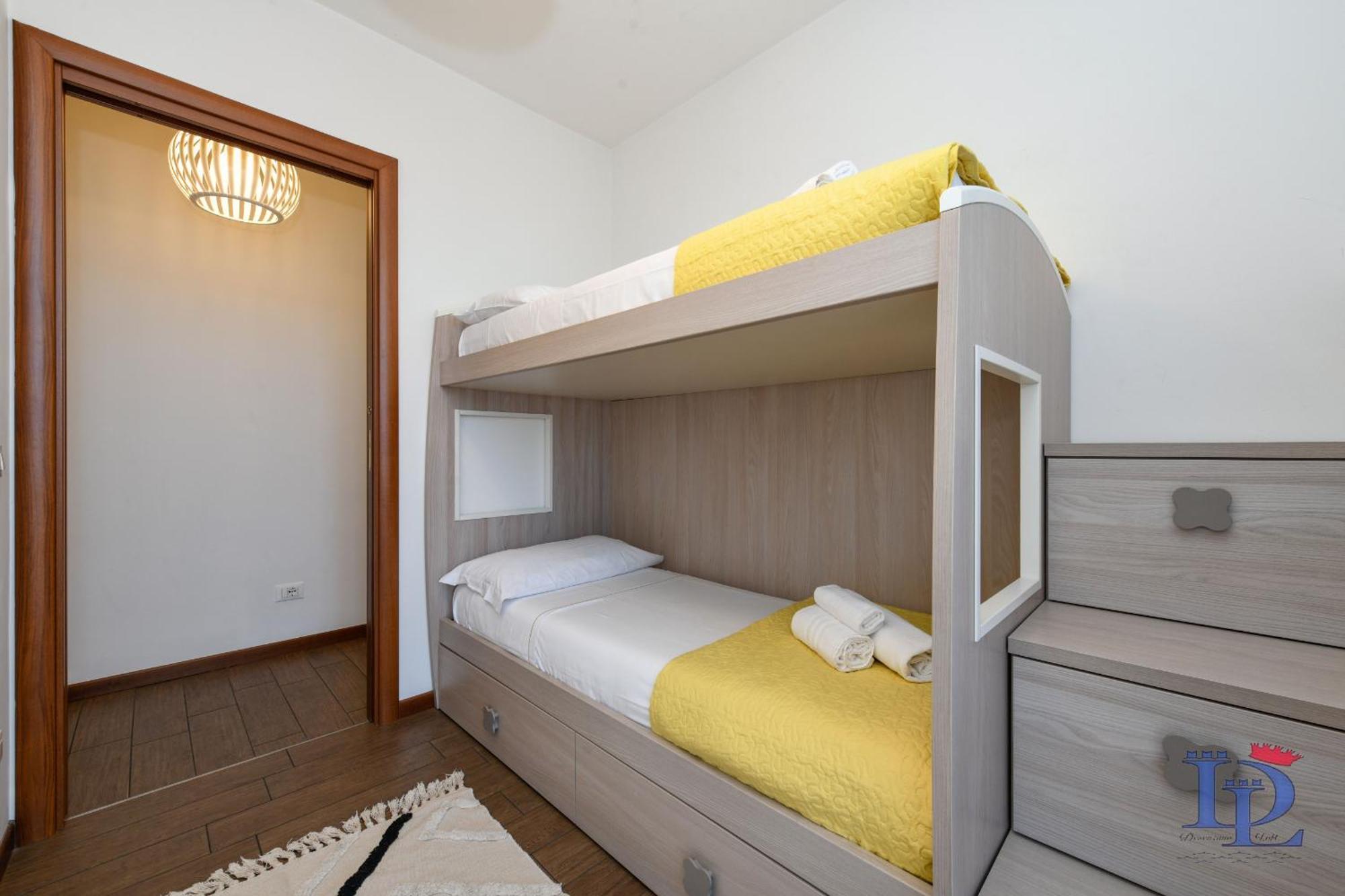 Desenzanoloft Official Partner Marriott Homes & Peschiera Fantasy Apartment's