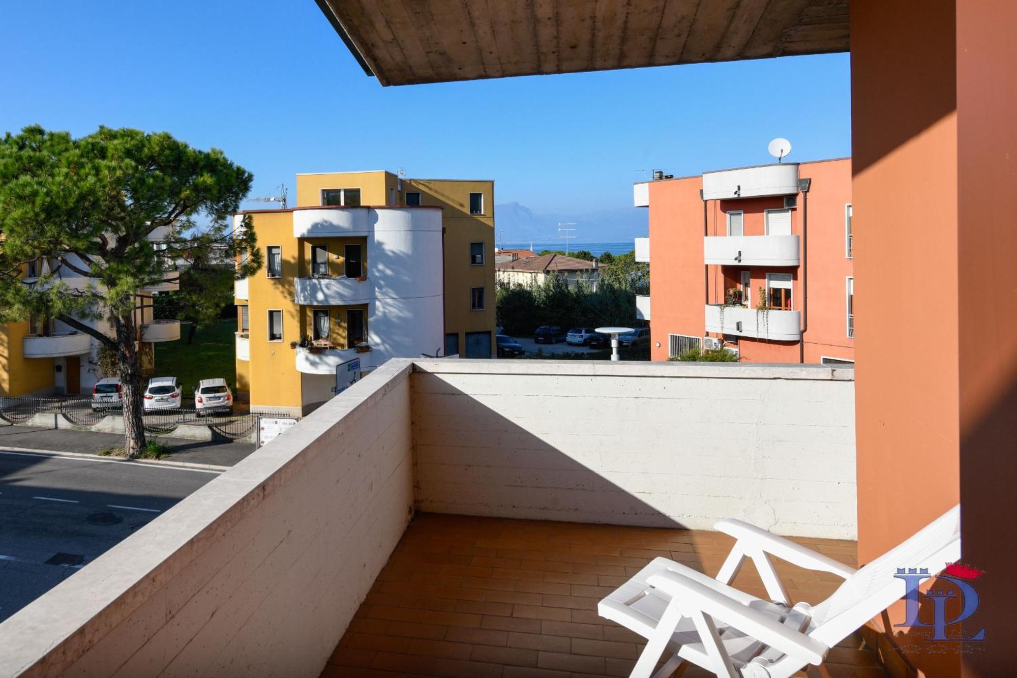Desenzanoloft Official Partner Marriott Homes & Peschiera Fantasy Apartment's Apartment *