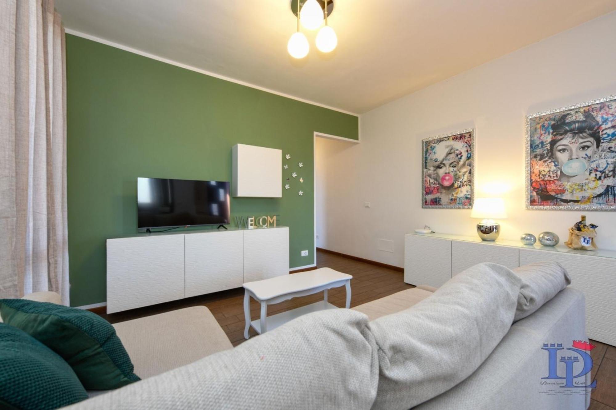 Desenzanoloft Official Partner Marriott Homes & Peschiera Fantasy Apartment's Peschiera del Garda