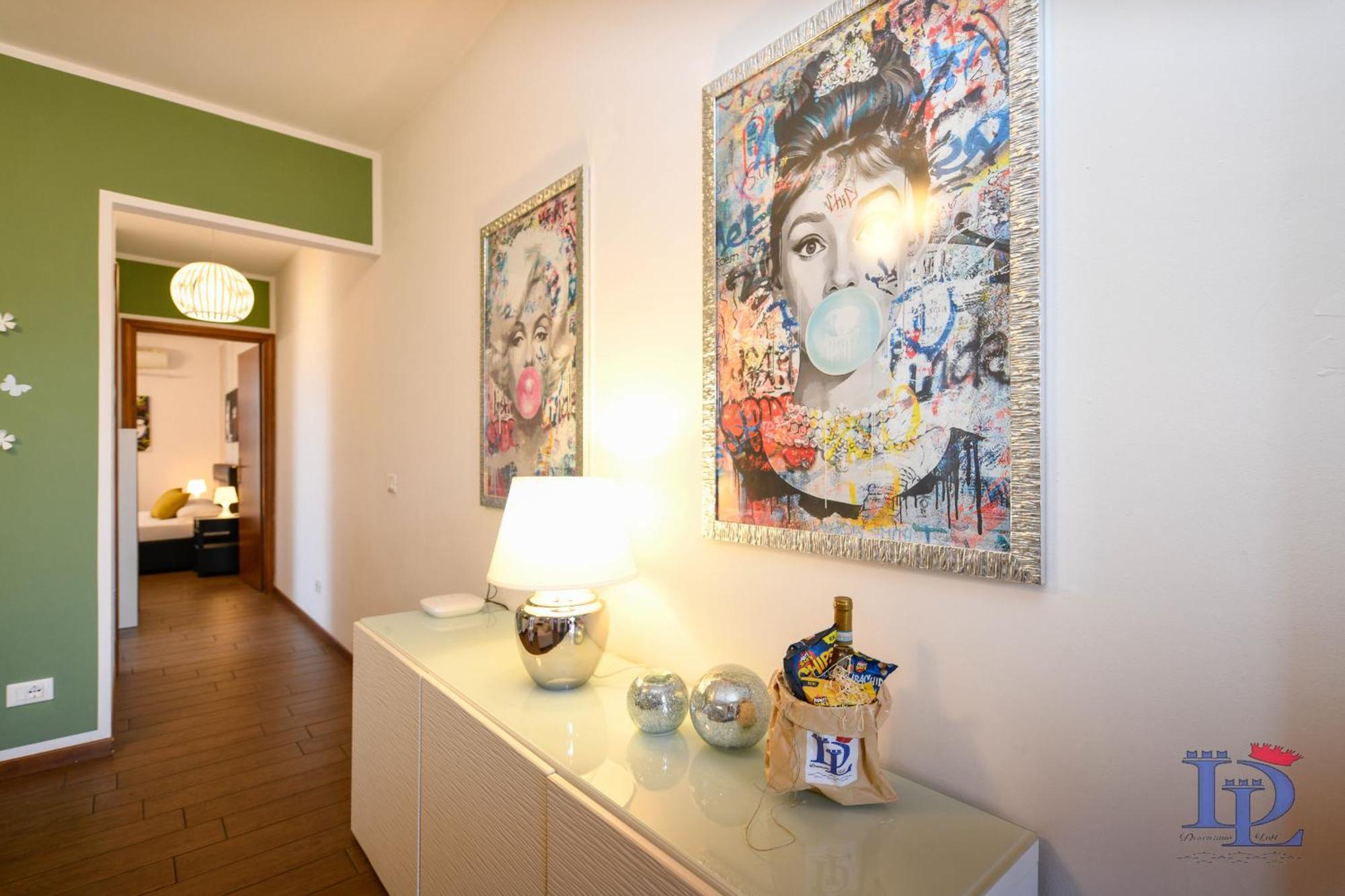 Desenzanoloft Official Partner Marriott Homes & Peschiera Fantasy Apartment's Apartment *