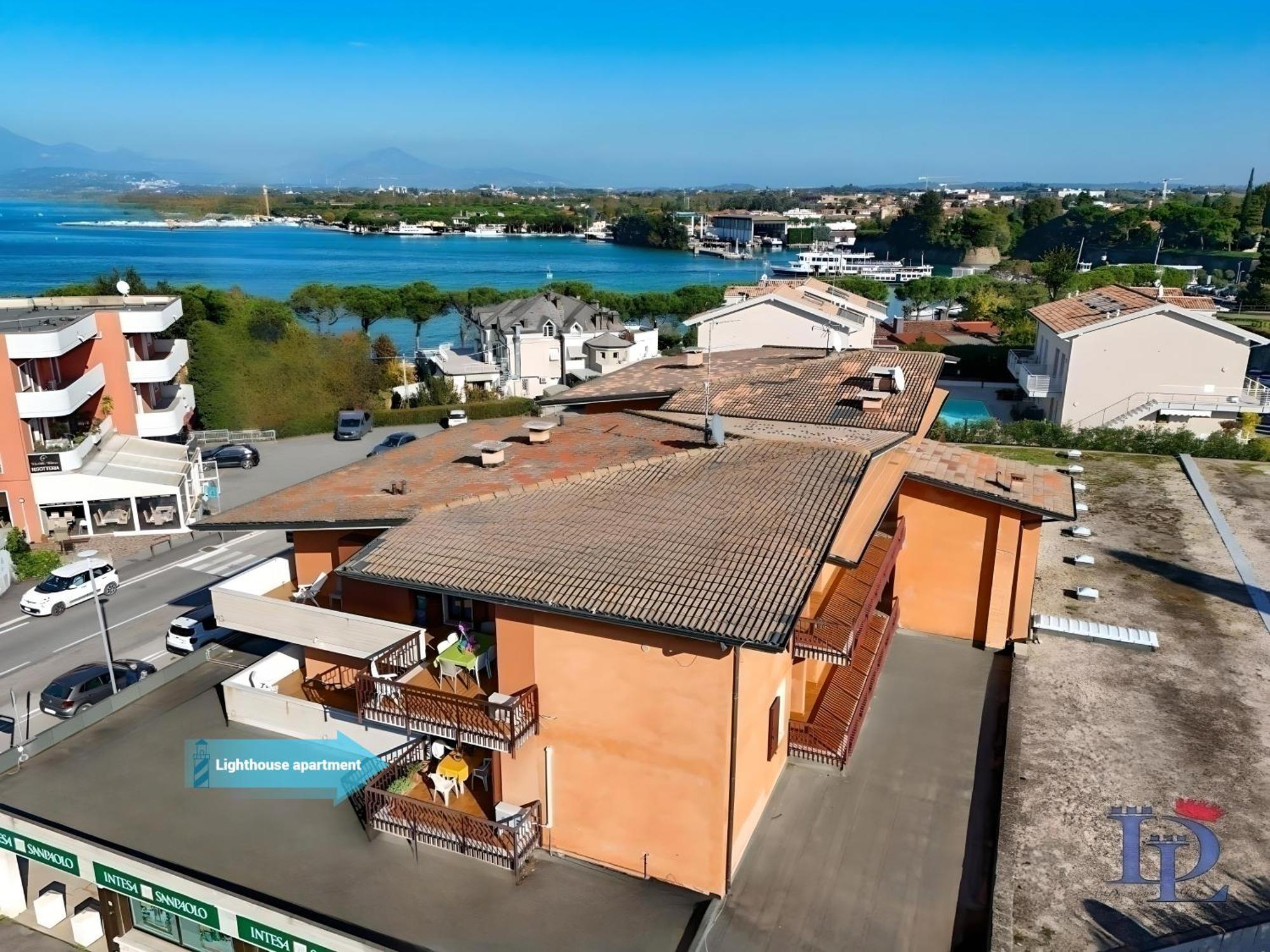 Apartment Desenzanoloft Official Partner Marriott Homes & Peschiera Fantasy Apartment's