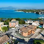 Desenzanoloft Official Partner Marriott Homes & Villas Peschiera Fantasy Apartment\'S