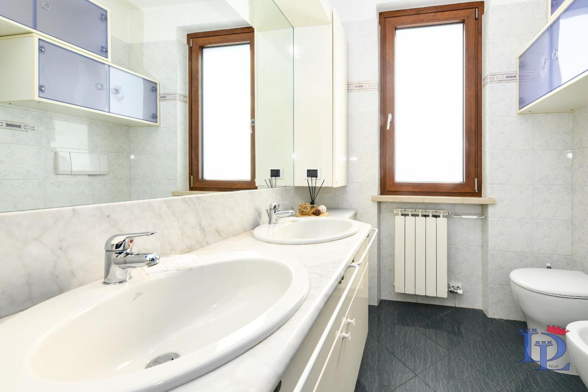 Apartment Desenzanoloft Official Partner Marriott Homes & Peschiera Fantasy Apartment's