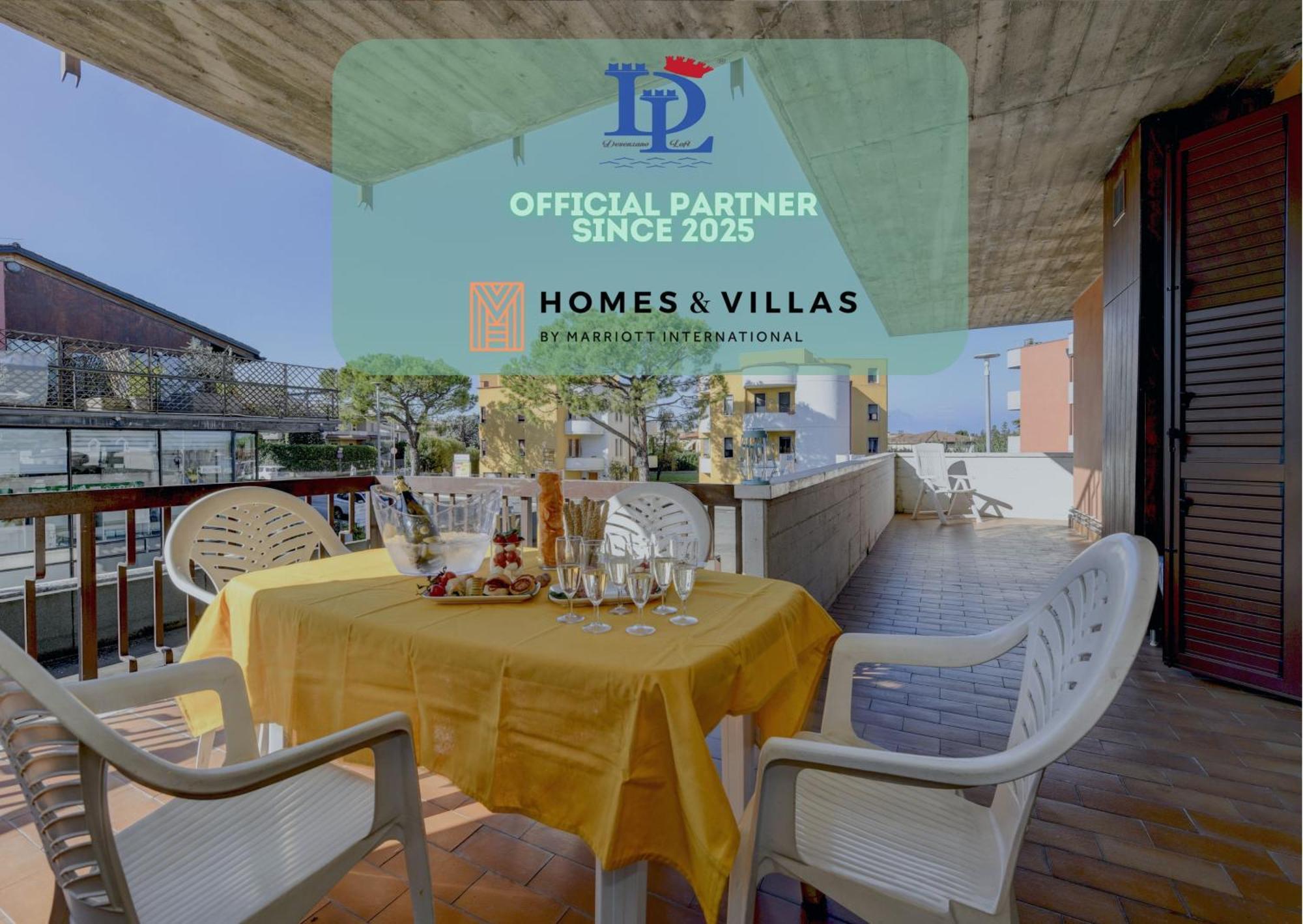 Apartment Desenzanoloft Official Partner Marriott Homes & Peschiera Fantasy Apartment's Peschiera del Garda